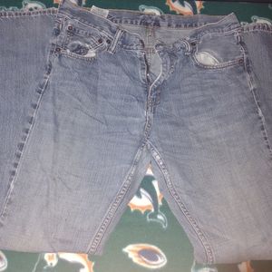 Men's Levi jeans size 33